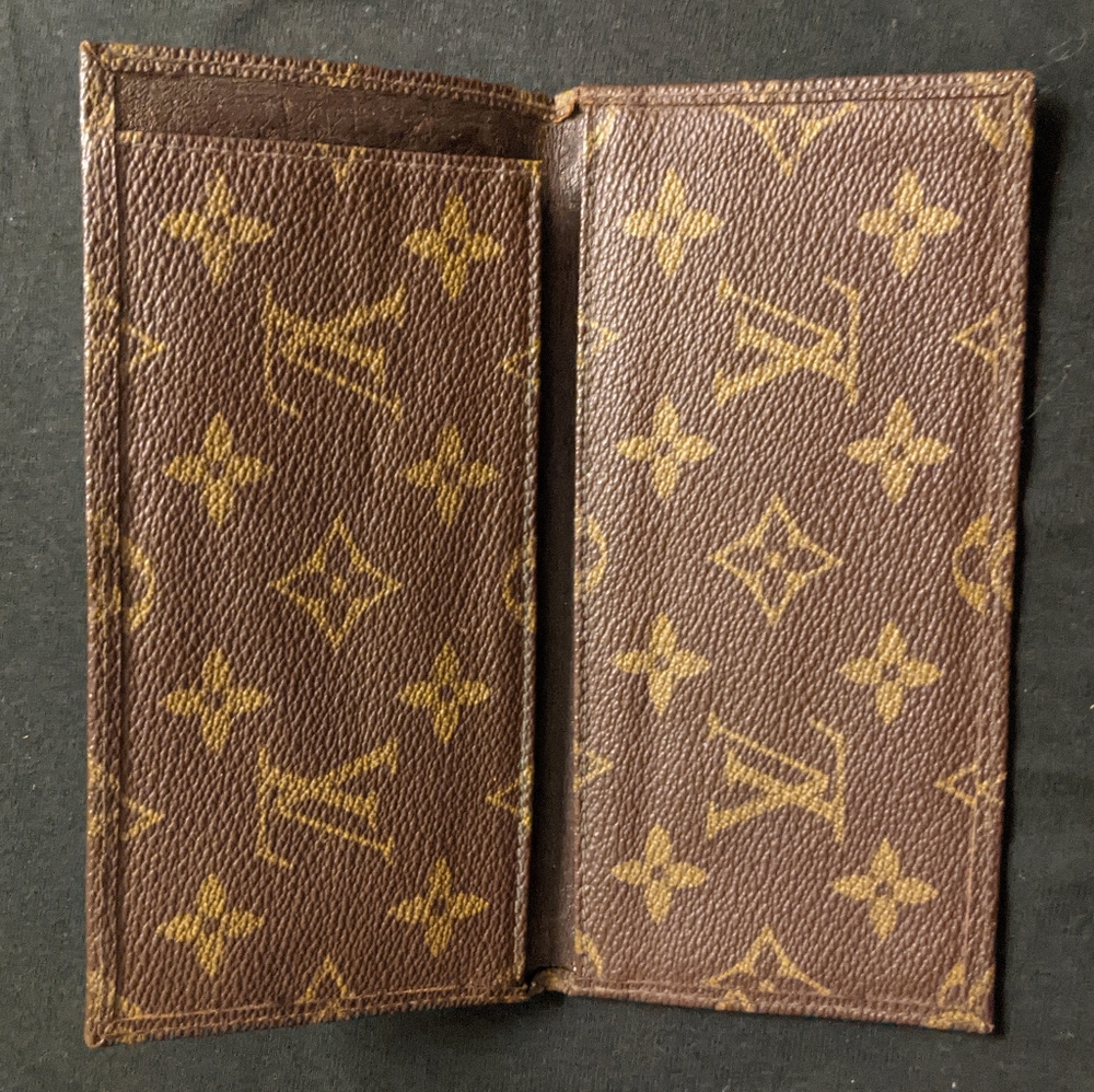 Vintage Louis Vuitton Bi-fold Wallet